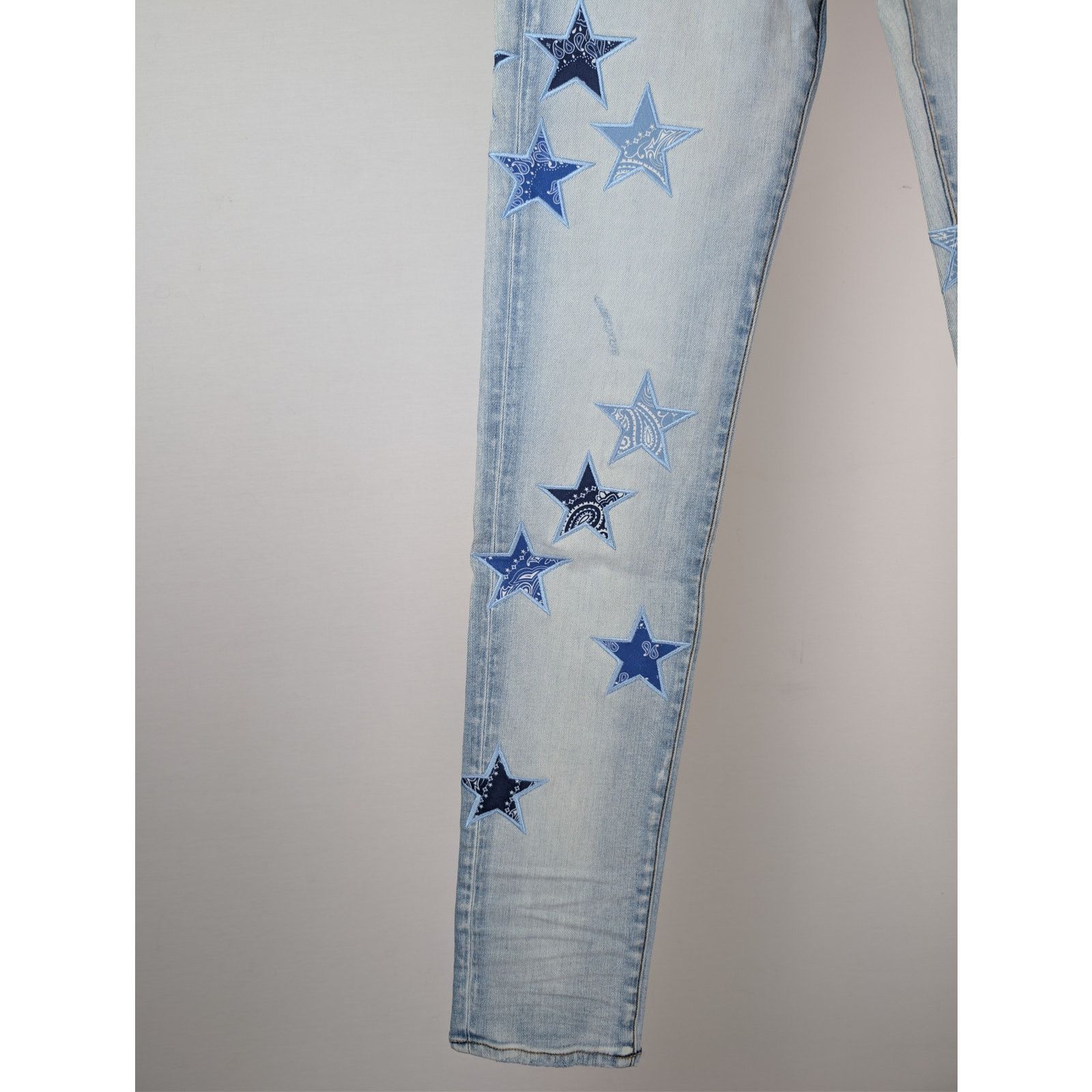 Amiri o1rshd1 Bandana Star Jean Denim Pants Jeans in Light Indigo Size US 30 / EU 46 - 8 Thumbnail