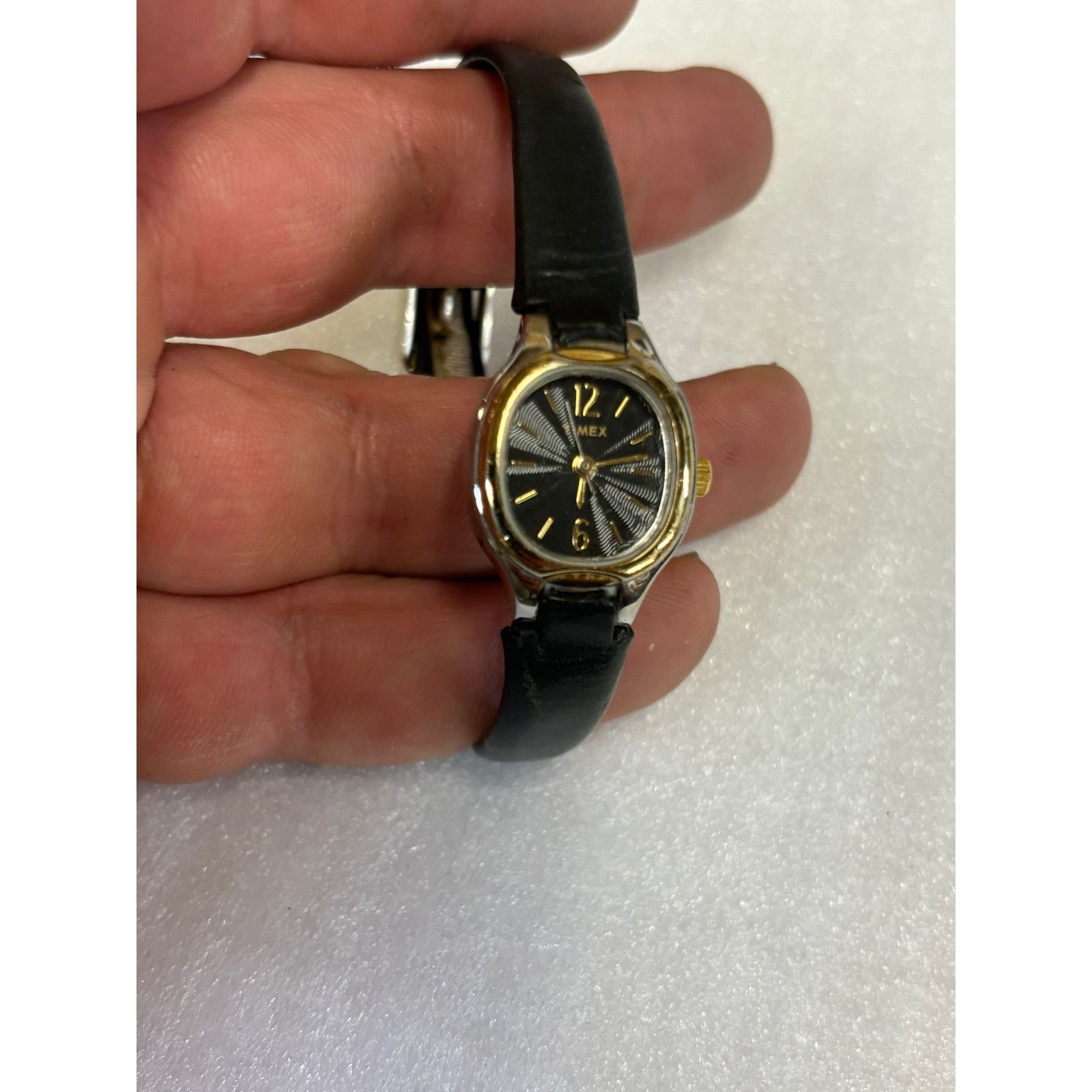 Timex Timex Women’s Watch! New Battery! Size ONE SIZE - 4 Thumbnail
