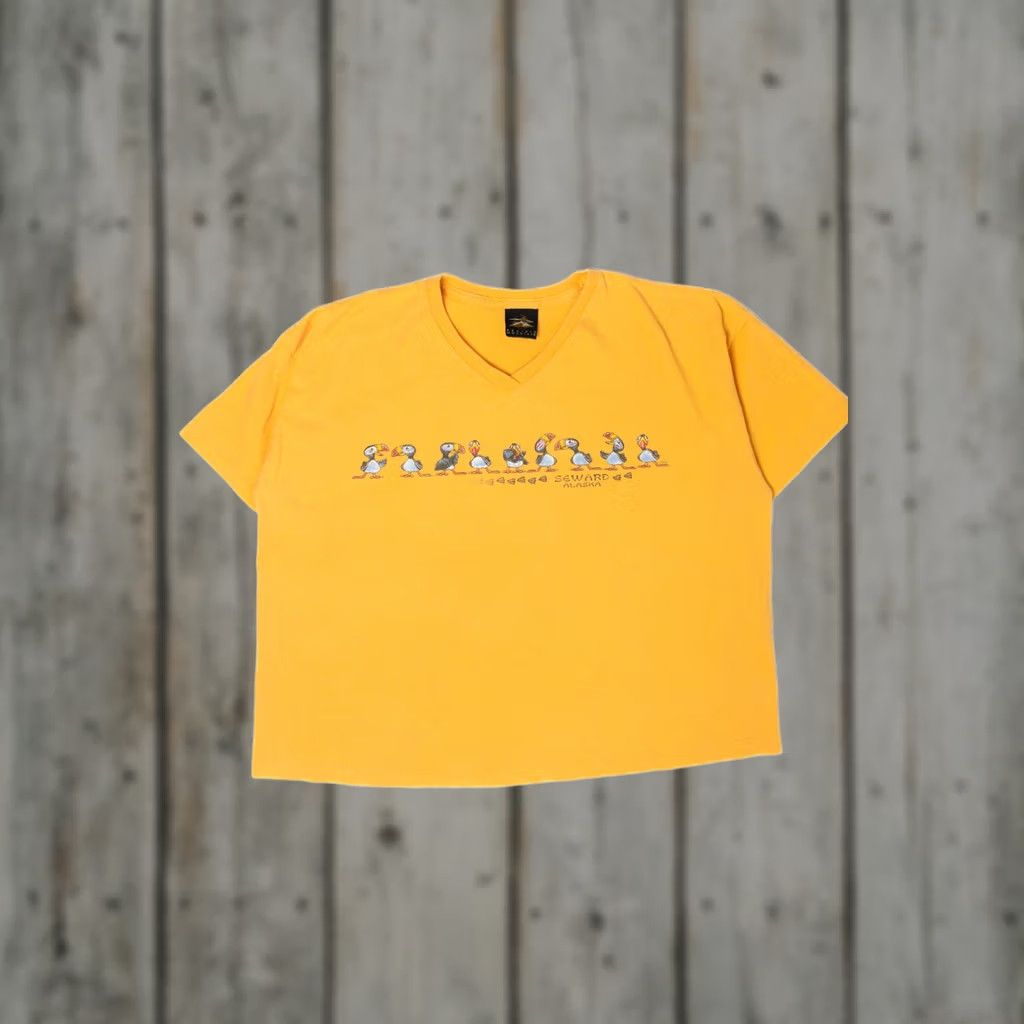 Vintage VINTAGE Seward Alaska Puffins T-Shirt Large Yellow Unisex Adults 1990s Mens Womens Girls Boys Size US L / EU 52-54 / 3 - 1 Thumbnail