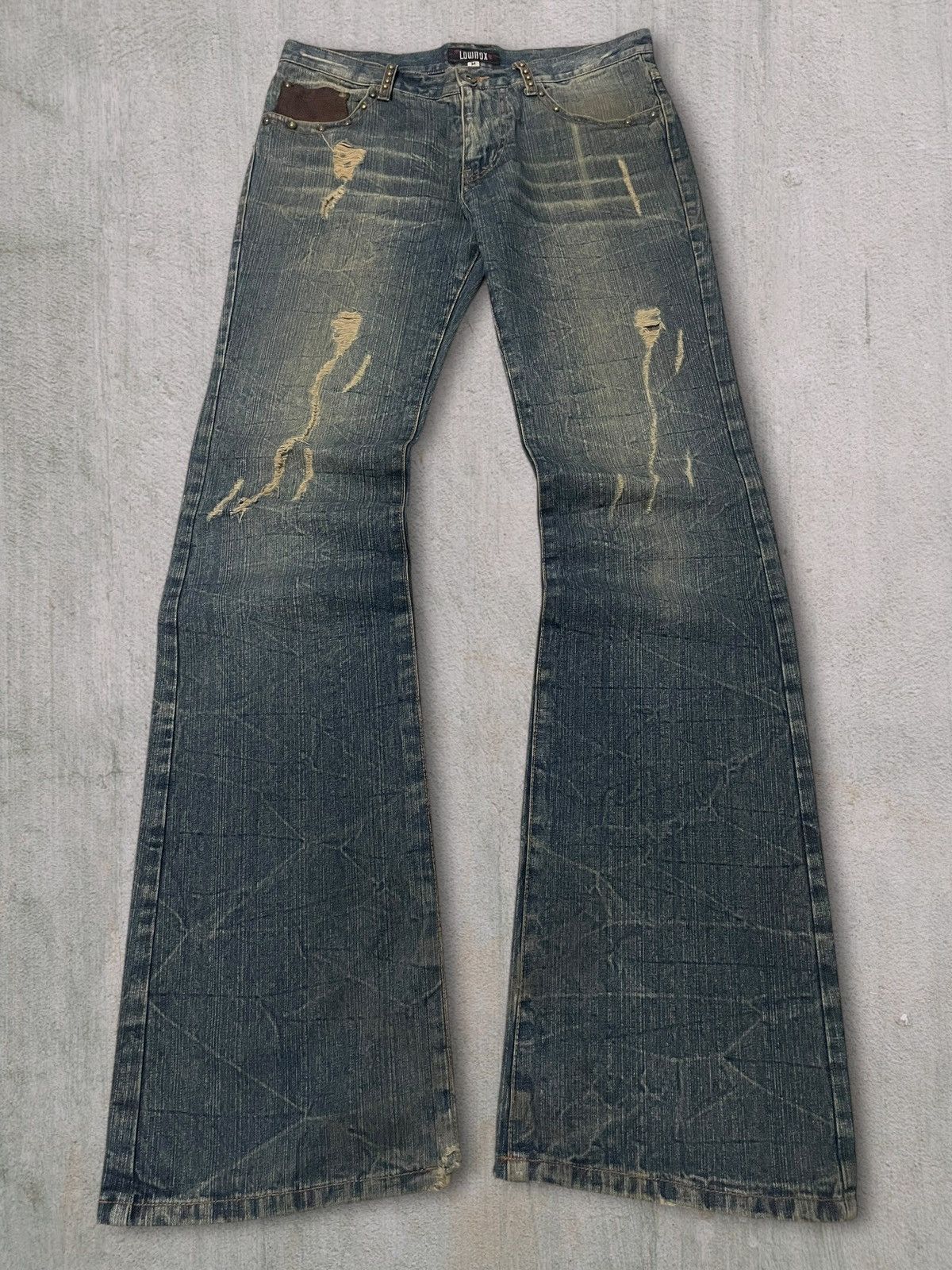 LOWBOX Vintage Lowbox Bondage Rivet Distressed Mudwash Flare Jeans Size US 32 / EU 48 - 1 Thumbnail