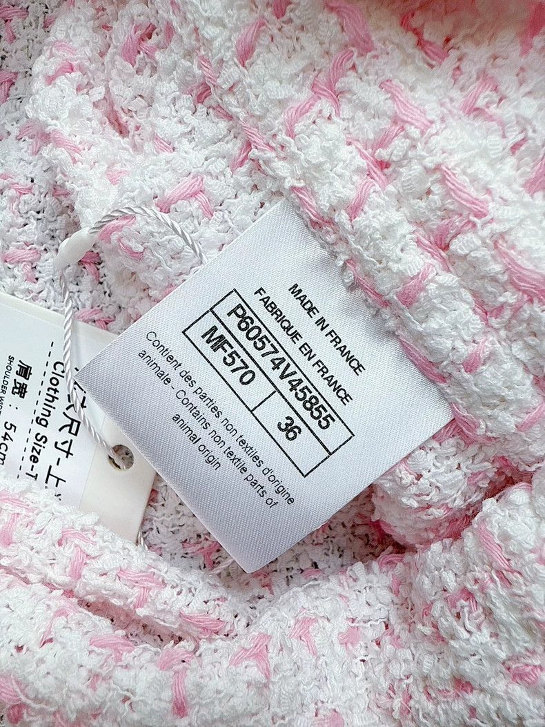 Chanel Chanel 19C Cruise Pink Tweed Jacket Size M / US 6-8 / IT 42-44 - 5 Thumbnail