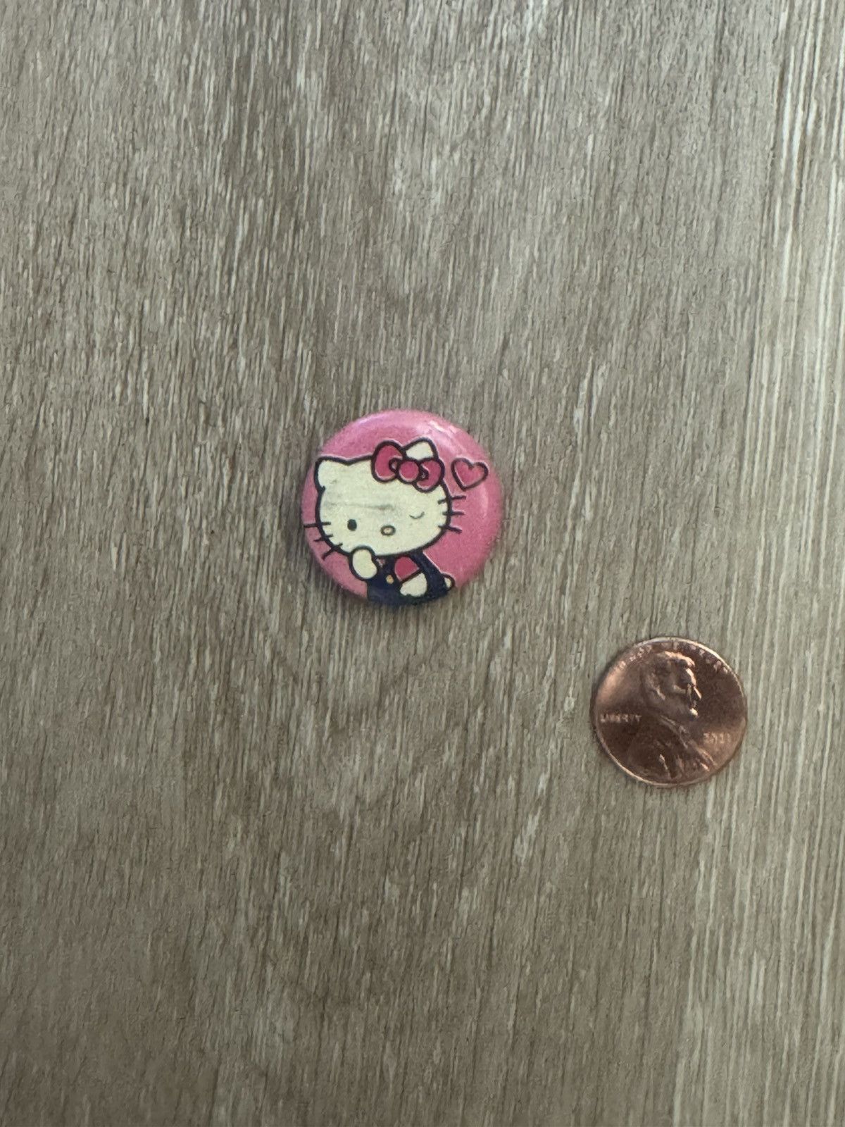 Japanese Brand HELLO KITTY 2002 Vintage Pin Button Size ONE SIZE - 9 Thumbnail