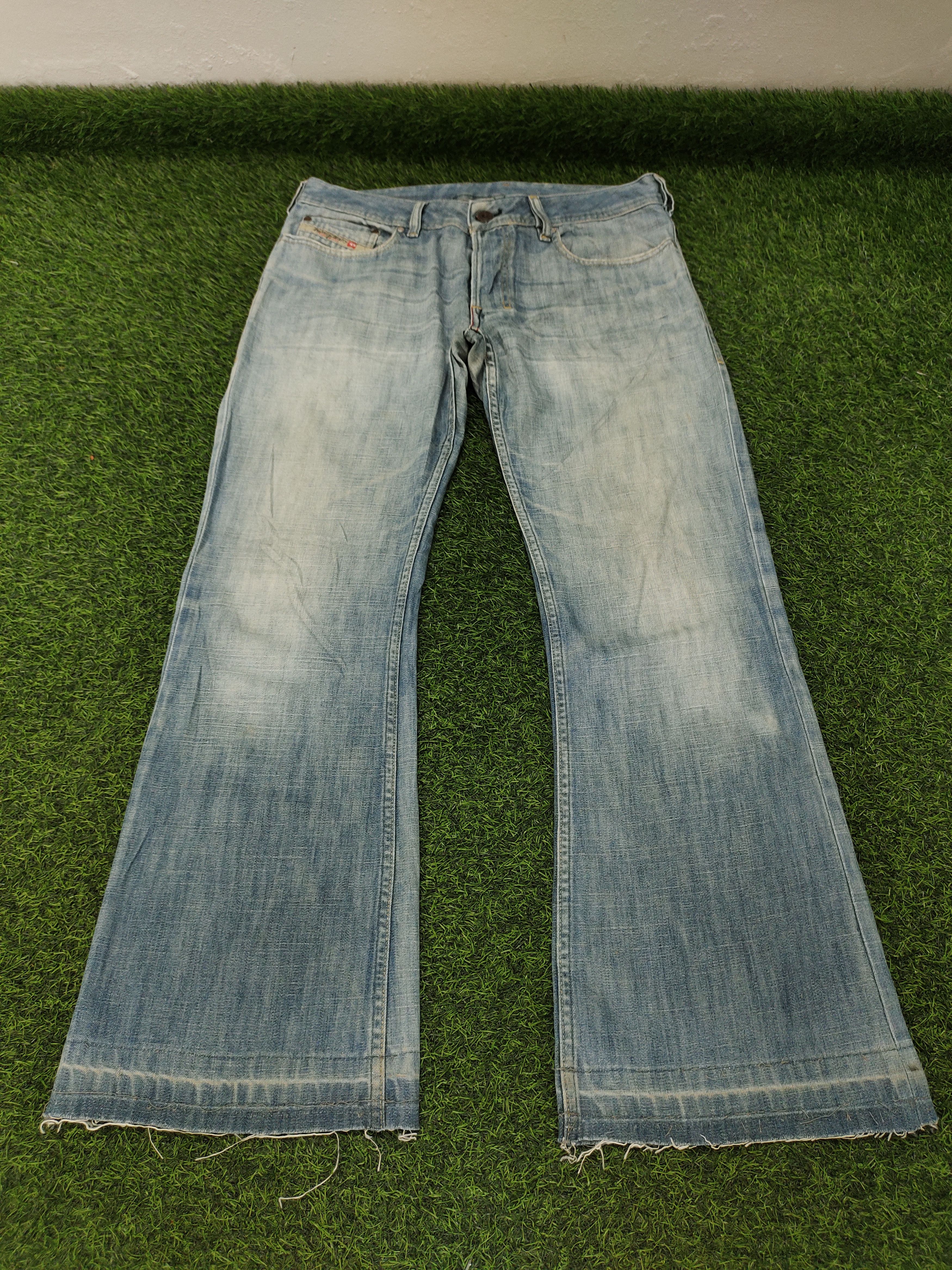 Diesel Flare Jeans Diesel Clawmark Distress Faded Denim Bootcut Y2k Size US 32 / EU 48 - 4 Thumbnail