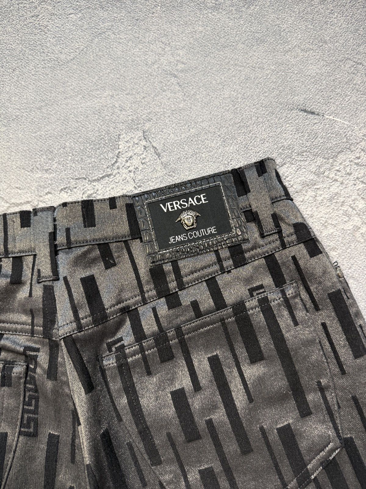 Versace Vintage Versace Pants 90s Jeans Black Logo On Pocket Y2K Size US 31 - 15 Thumbnail