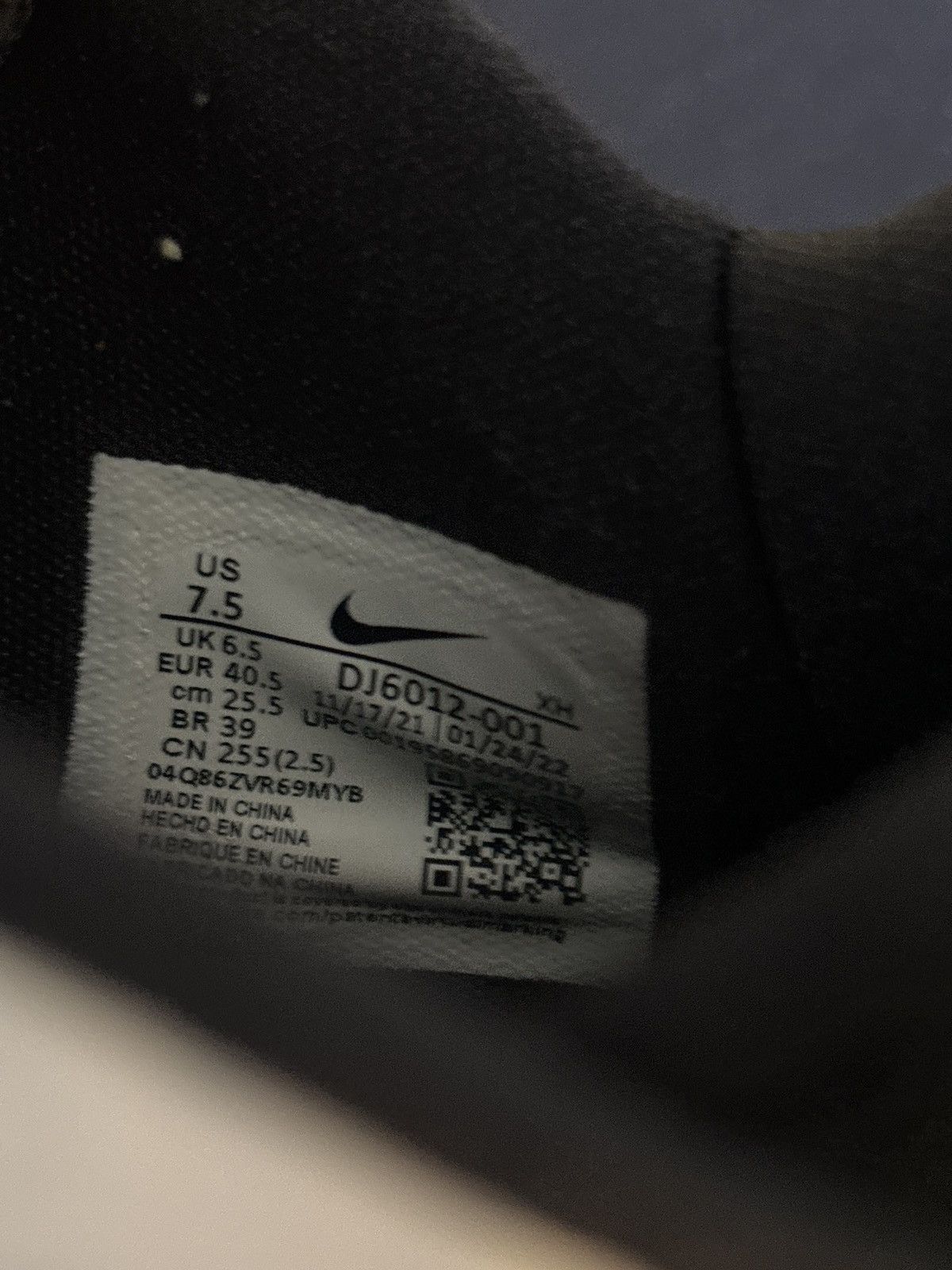 Nike Nike Kyrie Low 5 Dominoes 7.5 Used Size US 7.5 / EU 40-41 - 6 Thumbnail