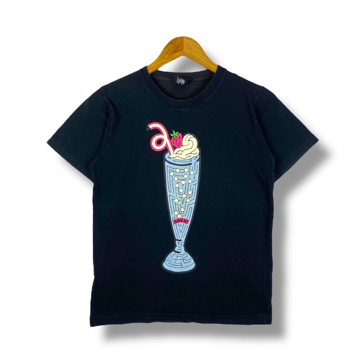 Japanese Brand Japanese Brand RNA SWEAT The Sweet Lure Graphic Tee Shirt Size US M / EU 48-50 / 2 - 1 Thumbnail