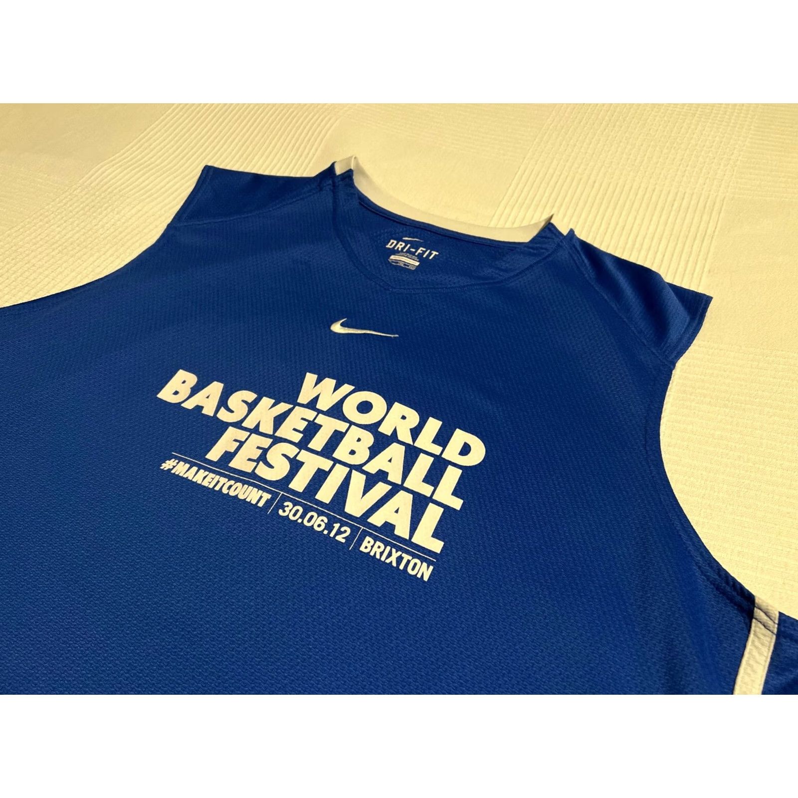 Nike Nike World Basketball Festival Centre Swoosh 2XL T-Shirt Men London Br ix ton 2012 Vintage? (note: original title kept). Size US XXL / EU 58 / 5 - 3 Thumbnail