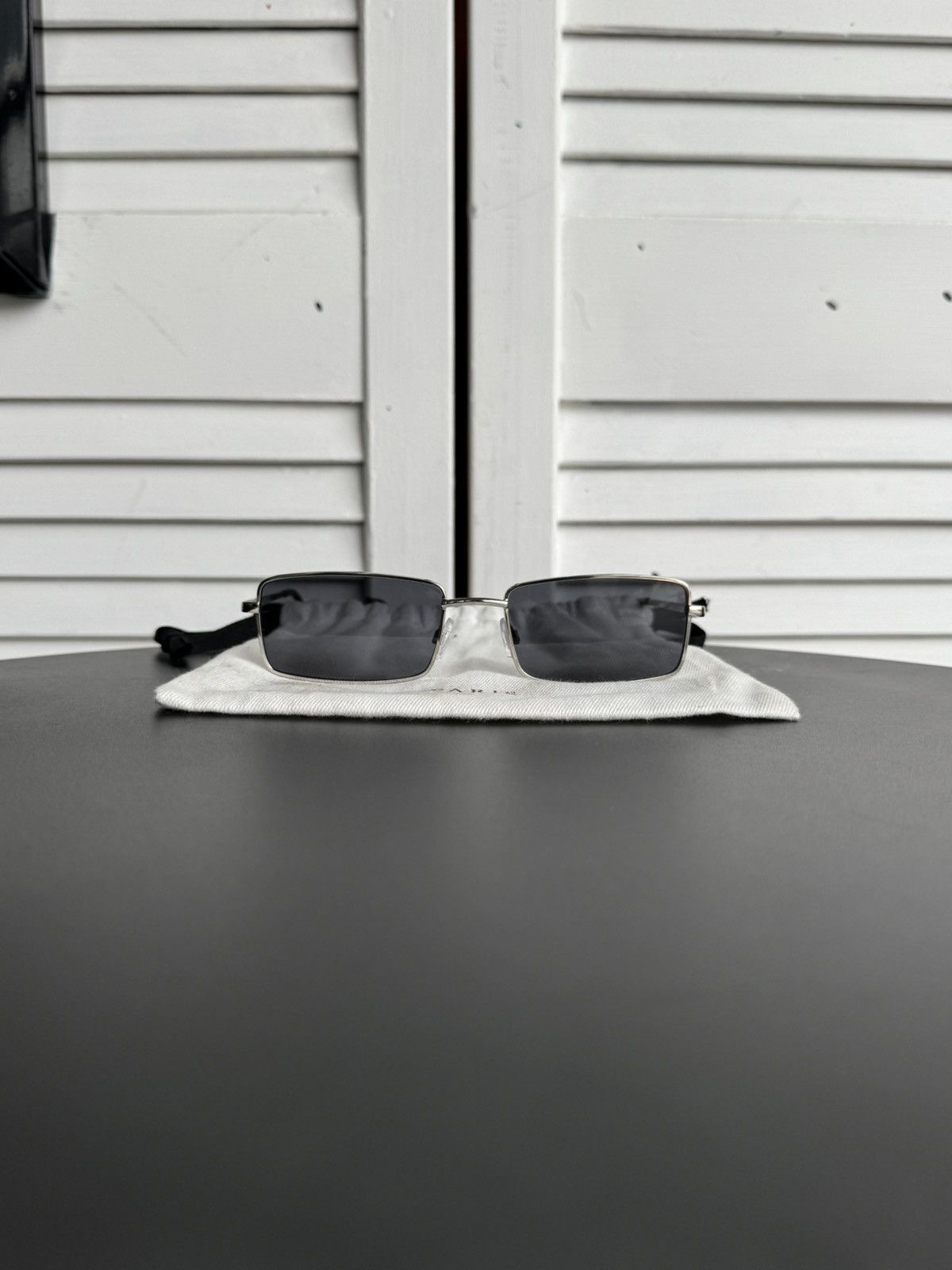 Vintage Vintage Y2K Rectangular Narrow Metal Sunglasses Silver Frame Size ONE SIZE - 7 Thumbnail