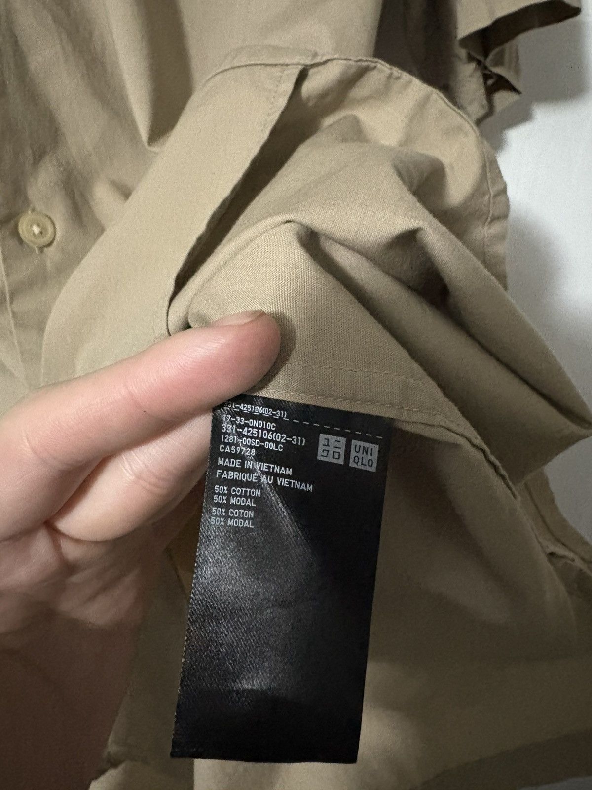 Uniqlo Uniqlo Open Camp Collar Beige Shirt Size US M / EU 48-50 / 2 - 4 Thumbnail