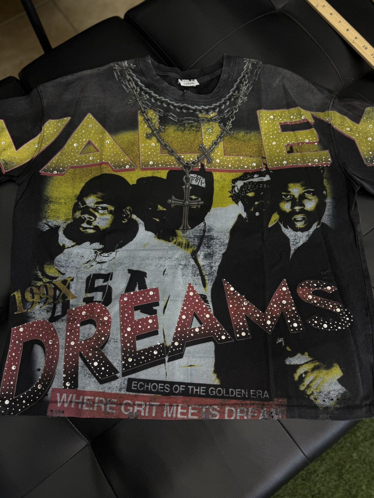 Vale Valley Dreams Black Chambers Bling Tee Size Large NEW Size US L / EU 52-54 / 3 - 4 Thumbnail