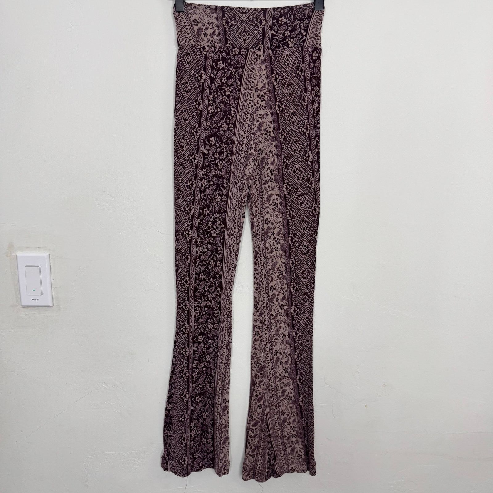 Other Charlotte Russe Purple Paisley Patterned Flare Leggings Pant Size 25" / US 0 / IT 36 - 3 Thumbnail