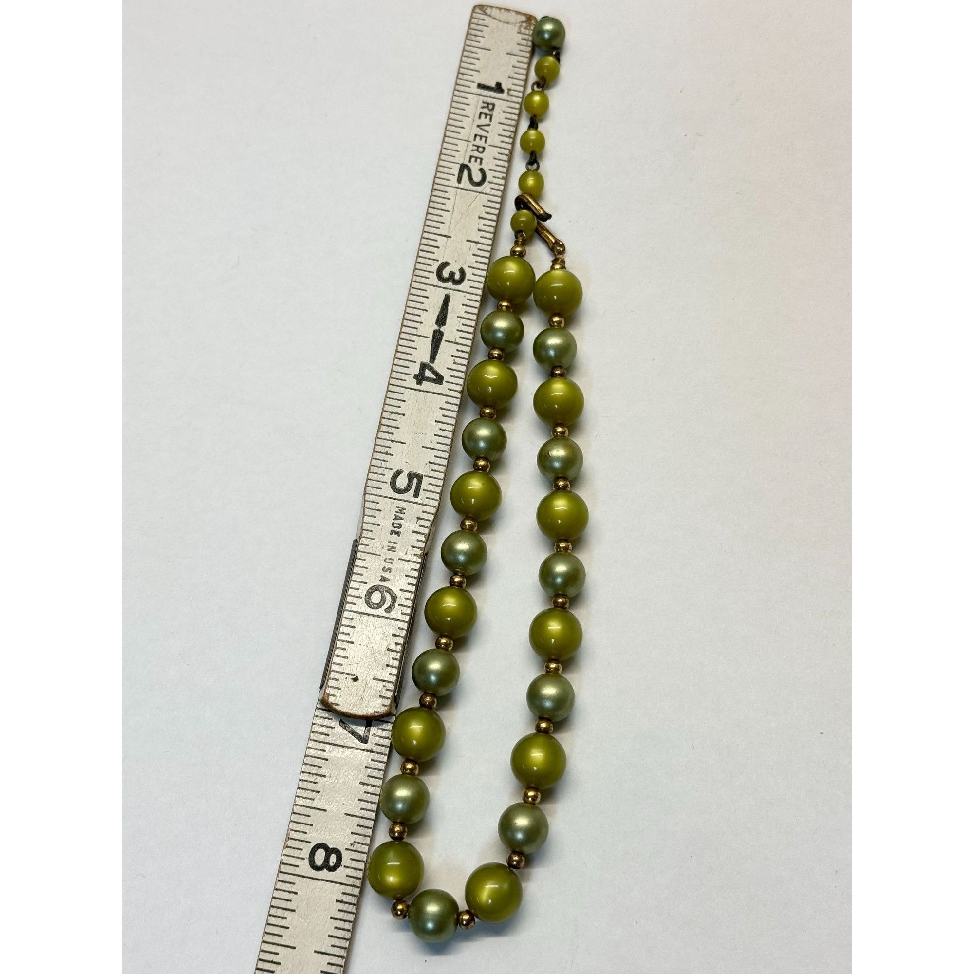 Vintage Vintage green moon glow beaded necklace Size ONE SIZE - 5 Thumbnail