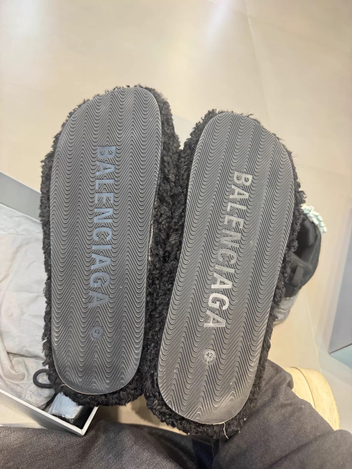 Balenciaga Balenciaga Coca-Cola Wave Slippers Black Teddy 42 EU Size US 9 / EU 42 - 2 Thumbnail