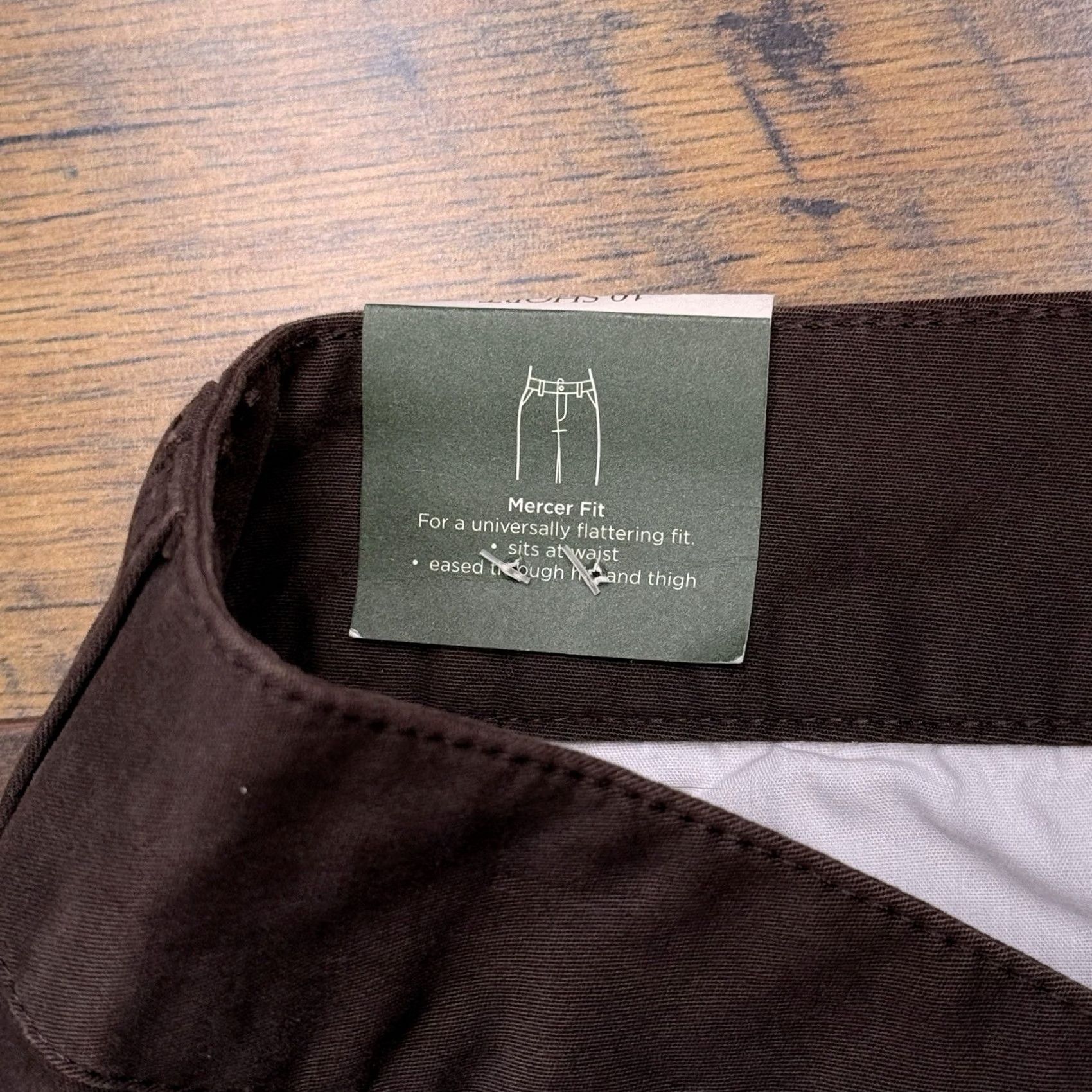 Eddie Bauer Eddie Bauer Mercer Fit Pants Womens 10 Short Mid Rise Stretch Brown Chino Casual Travel Regular Straight City 30 Inseam Mens? Girls? Size 32" / US 10 / IT 46 - 7 Thumbnail