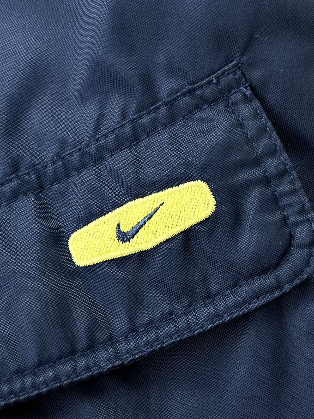 Nike × Vintage Vintage Nike Nylon Jacket Big Logo 90s Y2K Drill Hype Size US L / EU 52-54 / 3 - 5 Thumbnail