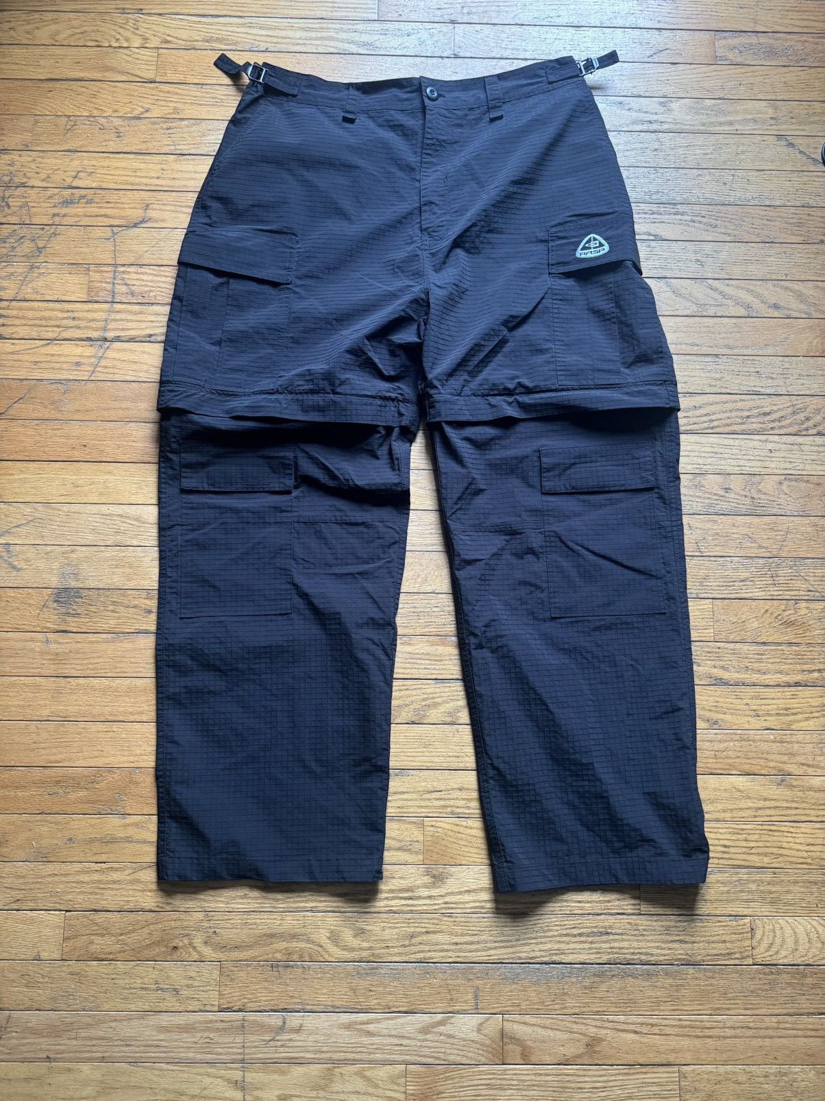 The GV Gallery GV GALLERY ASPHALT CARGO Size US 38 / EU 54 - 1 Thumbnail