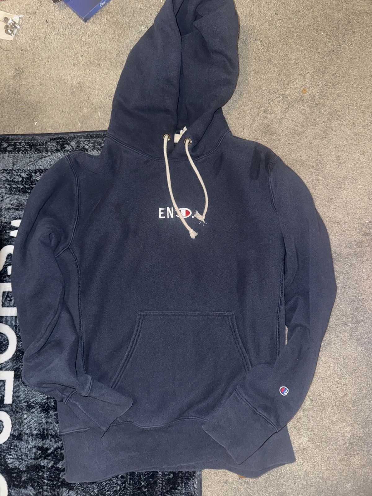 トップス END.CHAMPION REVERSE WEAVE END. x Champion Reverse Weave Crew Sweat in Black Champion