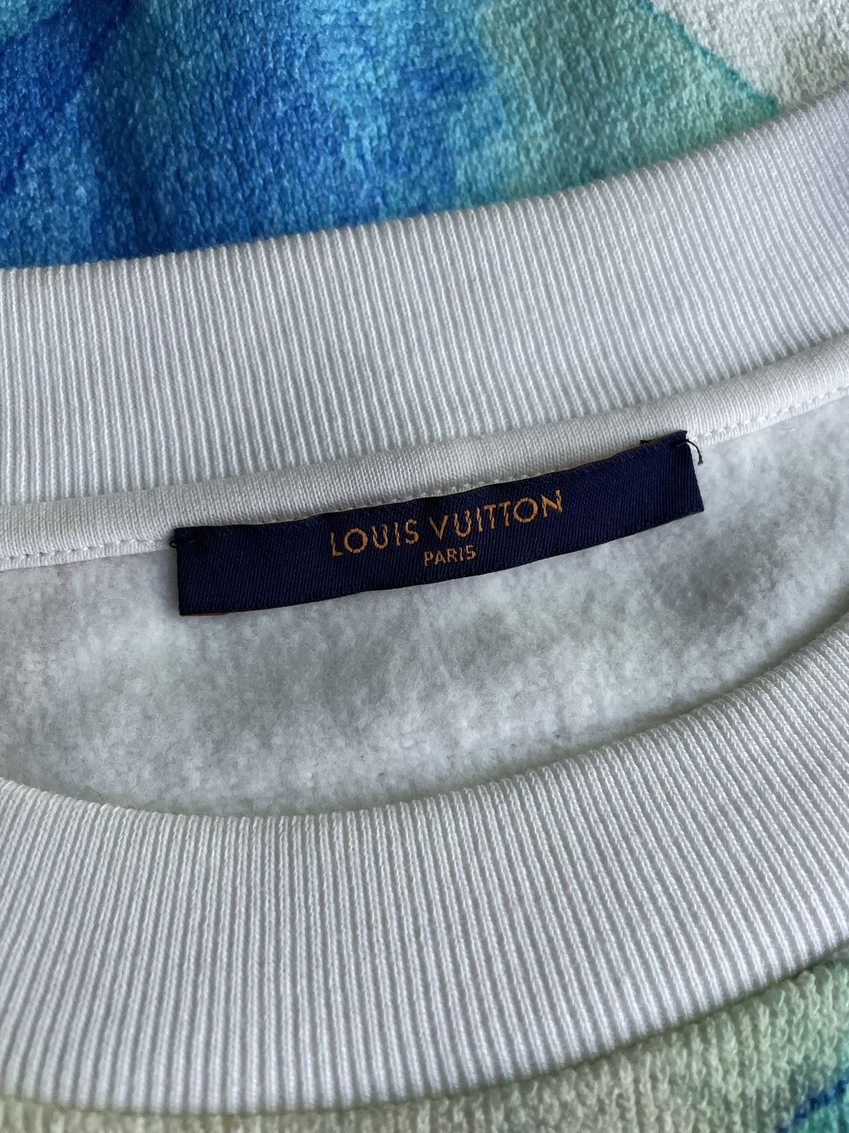 Louis Vuitton Louis Vuitton Watercolor Monogram Sweatshirt Size US L / EU 52-54 / 3 - 8 Thumbnail