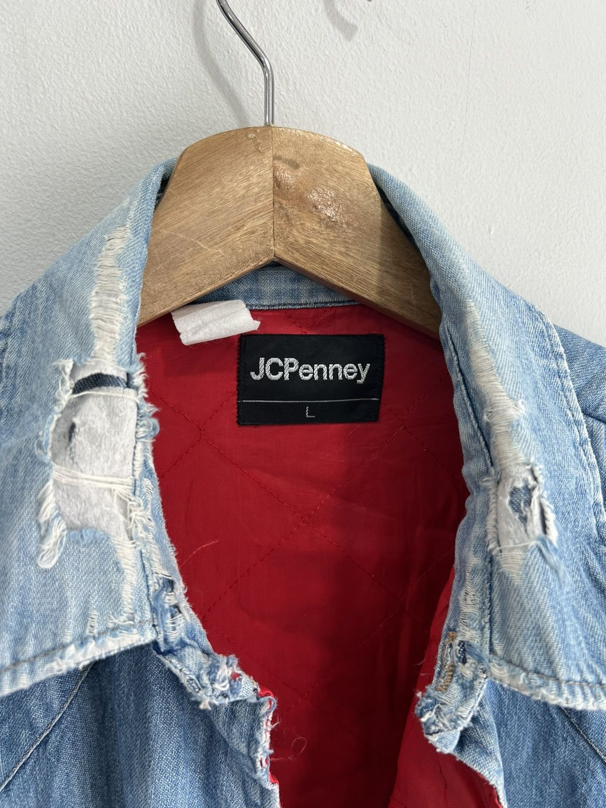 JCPenney Vtg 80s Jc Penney Thrashed Button Up Shirt denim pearl snap Size US L / EU 52-54 / 3 - 5 Thumbnail