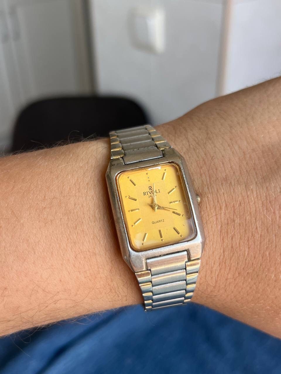 Japanese Brand Futuristic Vintage Japanese Rivoli Quartz Watch Japan Yellow Size ONE SIZE - 7 Thumbnail