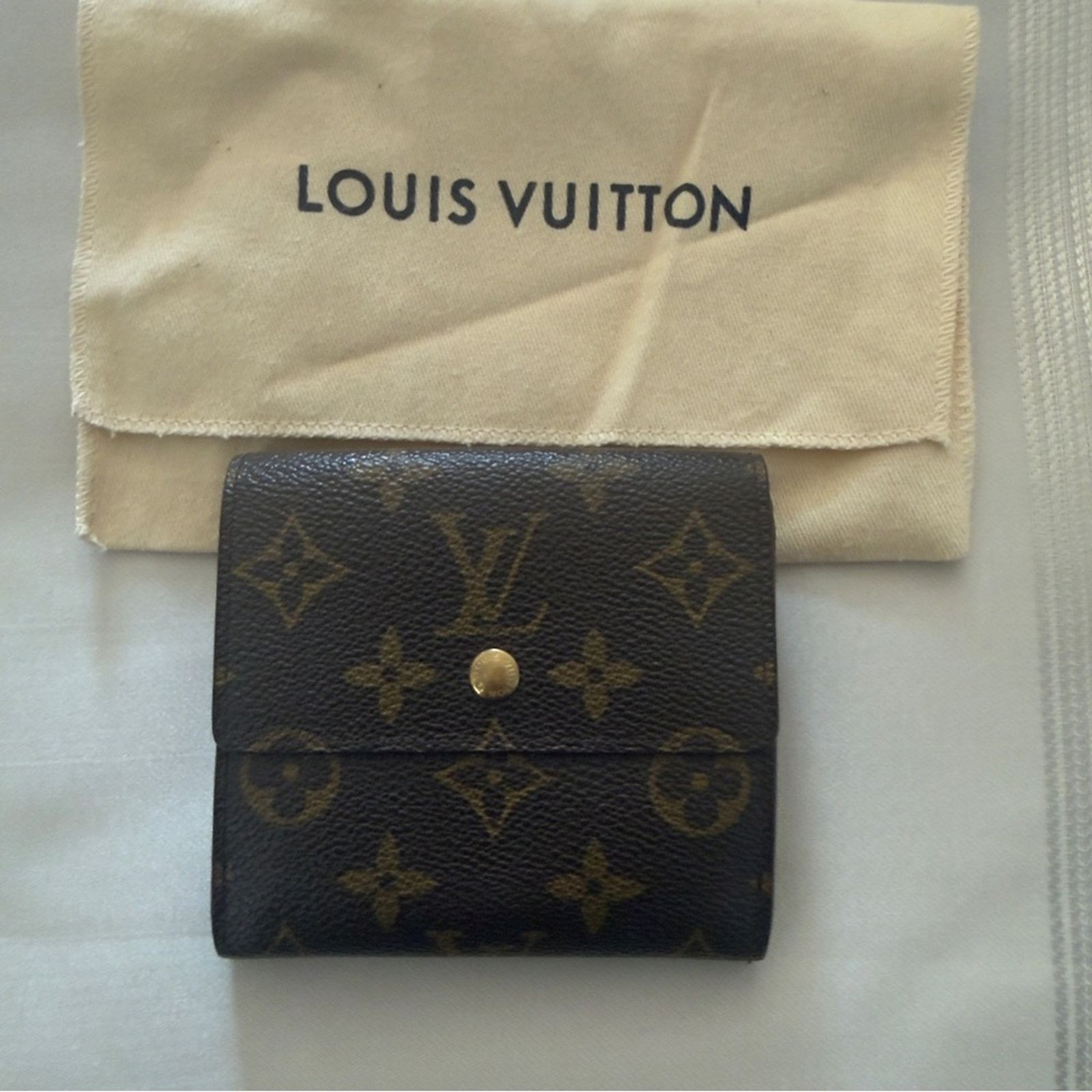 Louis Vuitton Louis Vuitton Monogram Canvas Compact Card Holder Size ONE SIZE - 1 Thumbnail