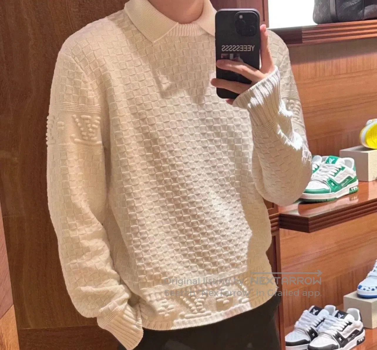 Louis Vuitton Louis Vuitton Men's Solid Collar Pullover. Size US XXL / EU 58 / 5 - 9 Thumbnail