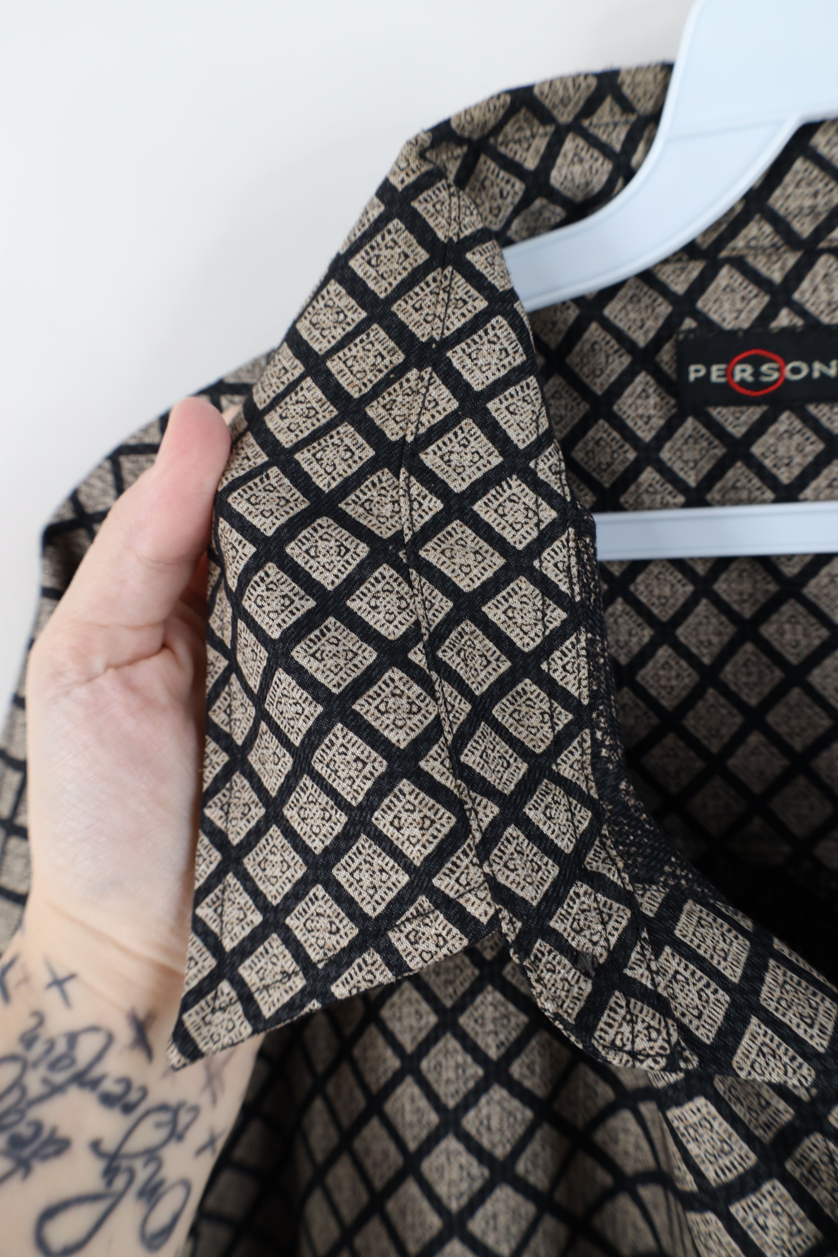 Vintage Vintage 90s Streetwear Diamond Knit Collared Button Shirt Size US XL / EU 56 / 4 - 5 Thumbnail