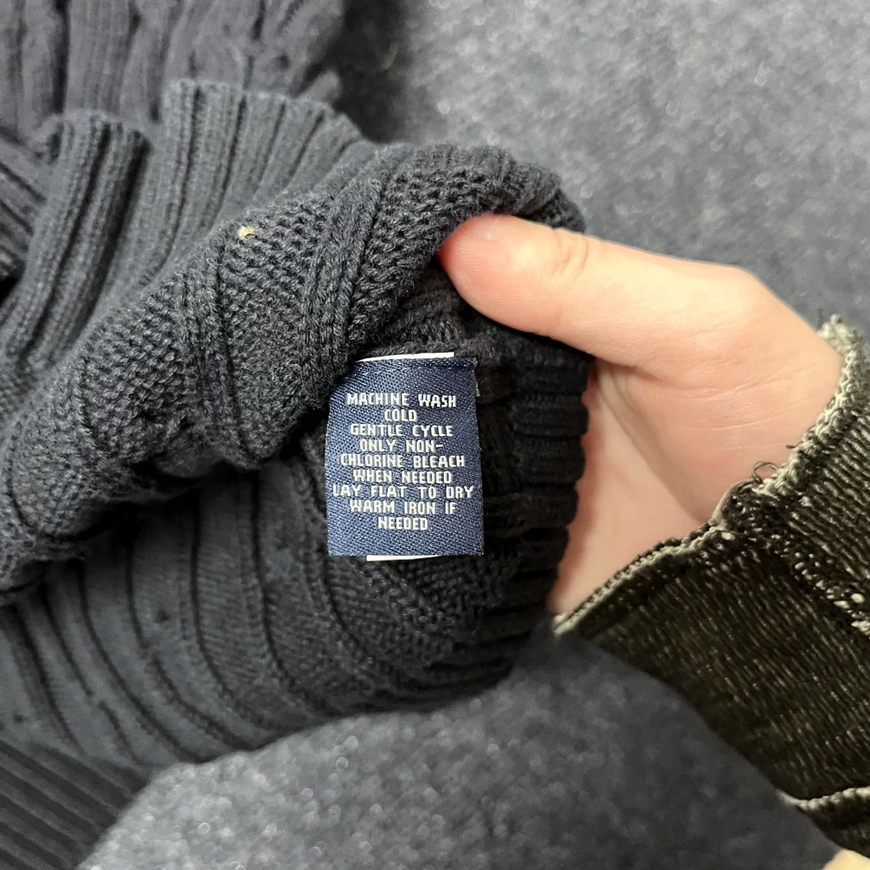 Chaps Chaps Sweater Womens 2X Black Cable Knit Embroidered Crest Shoulder Buttons Pullover Crew Neck Long Sleeve Knit 100% Cotton Womens NS Size XXL / US 16-18 / IT 52-54 - 4 Thumbnail