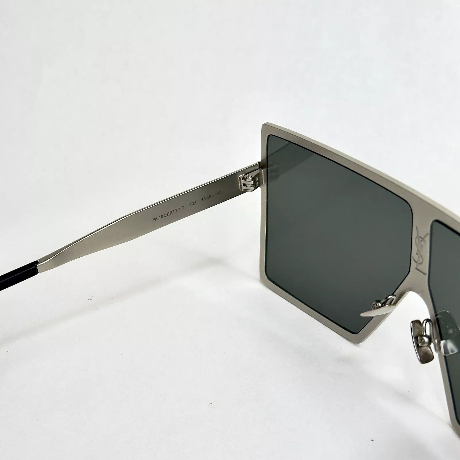 Yves Saint Laurent SAINT LAURENT BETTY SL 182 SL182 Silver 002 Sunglass YSL Size ONE SIZE - 4 Thumbnail