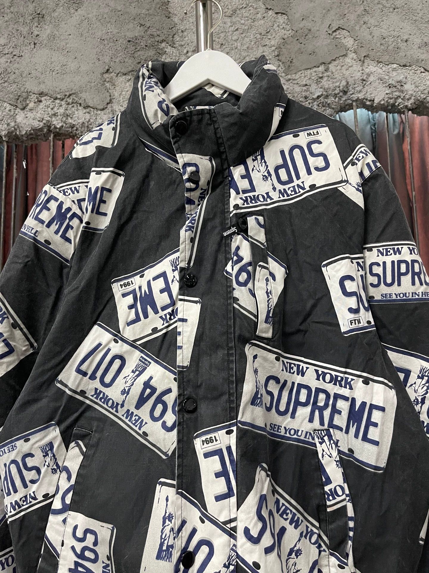 Supreme Supreme down jacket L Used Size US L / EU 52-54 / 3 - 3 Thumbnail