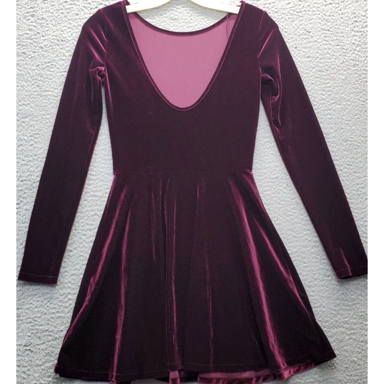 Velvet Bethany Mota Fit & Flare Dress Womens XS Burgundy Velvet Stretch V Neck Pullover Size XS / US 0-2 / IT 36-38 - 2 Thumbnail