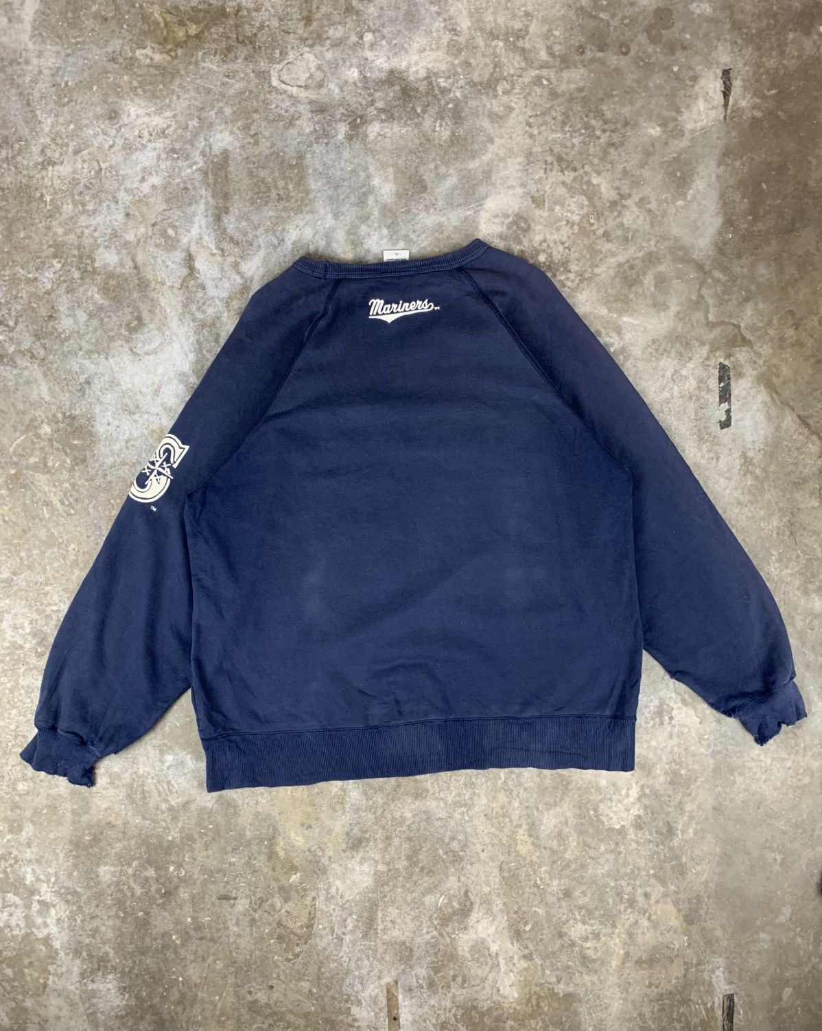 MLB × Vintage Distressed MLB Seattle Sweatshirt Size US XL / EU 56 / 4 - 2 Thumbnail