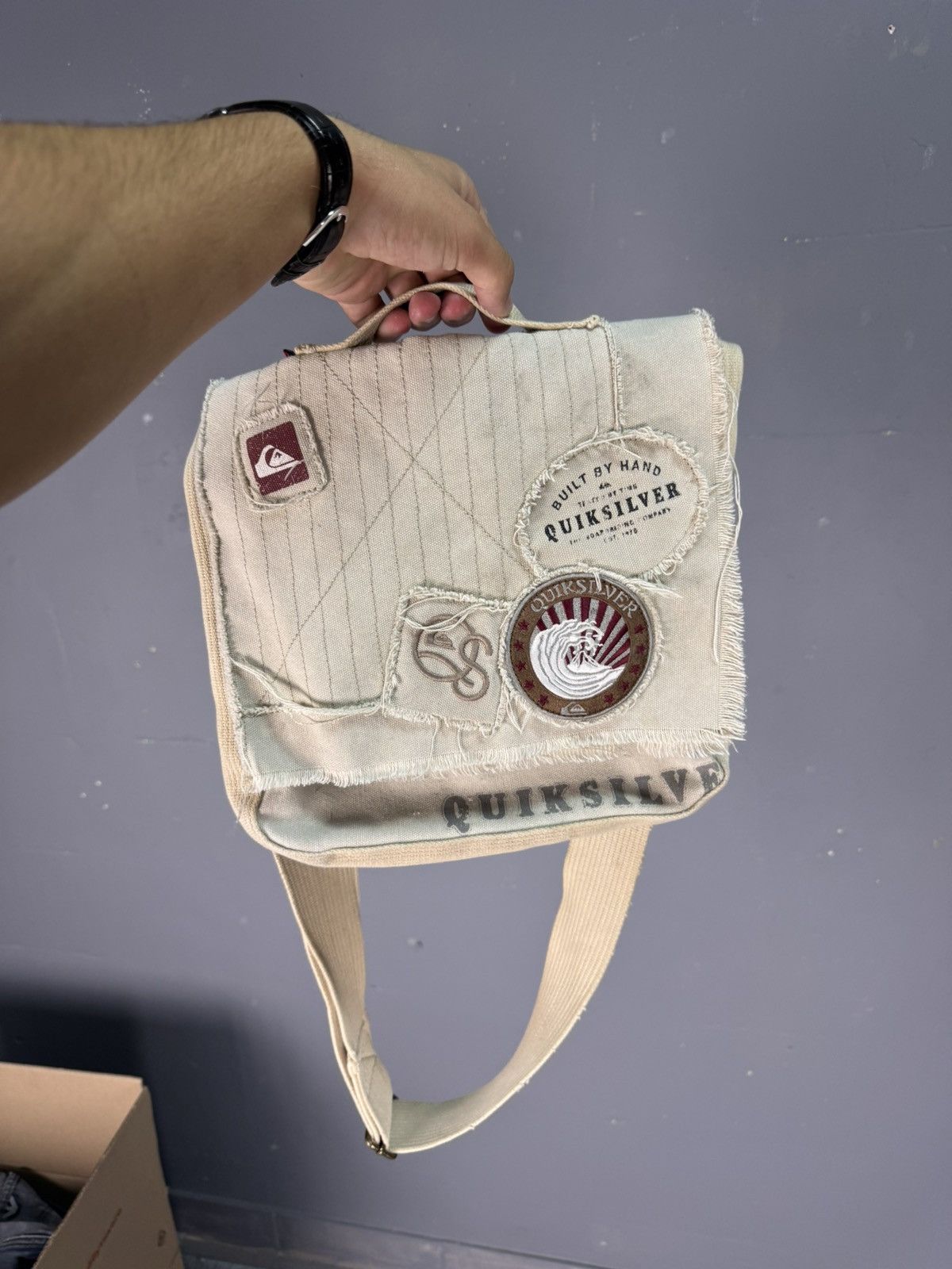 Quiksilver Vintage Quiksilver Avant-Garde Sling Bag Y2K Hype Size ONE SIZE - 7 Thumbnail