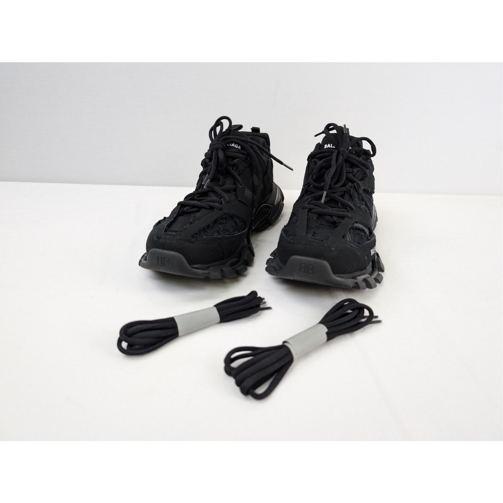 Balenciaga o1rshd1 Destroyed Canvas Track Sneakers in Black Size US 12 / EU 45 - 8 Thumbnail