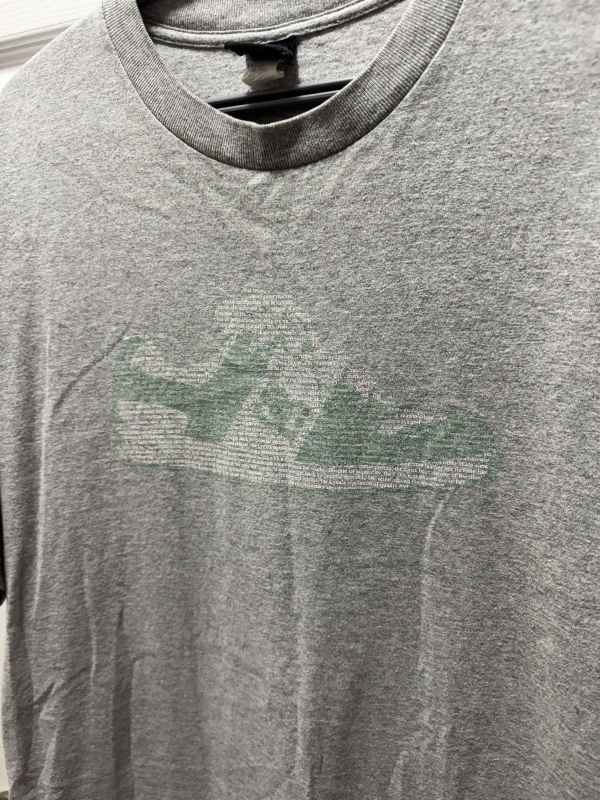 DC × Vintage DC Shoes Skate Vintage Grey Shirt Word Skateboarding Shoes Size US XL / EU 56 / 4 - 2 Thumbnail
