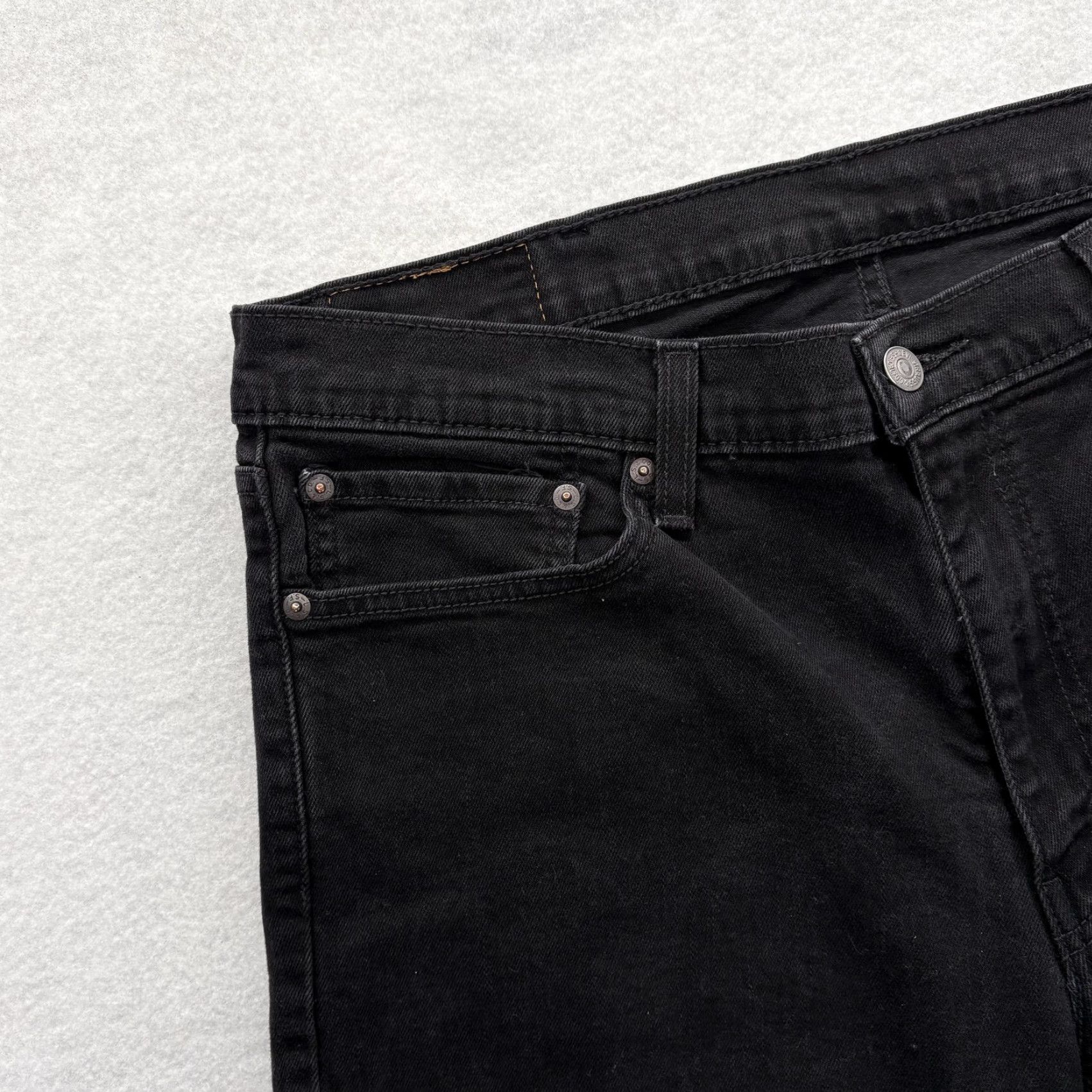 Levi's VINTAGE? No. Levis 511 Jeans Mens 38x32 Black Dark Wash Slim Straight Denim Casual Pants Size US 38 / EU 54 - 3 Thumbnail