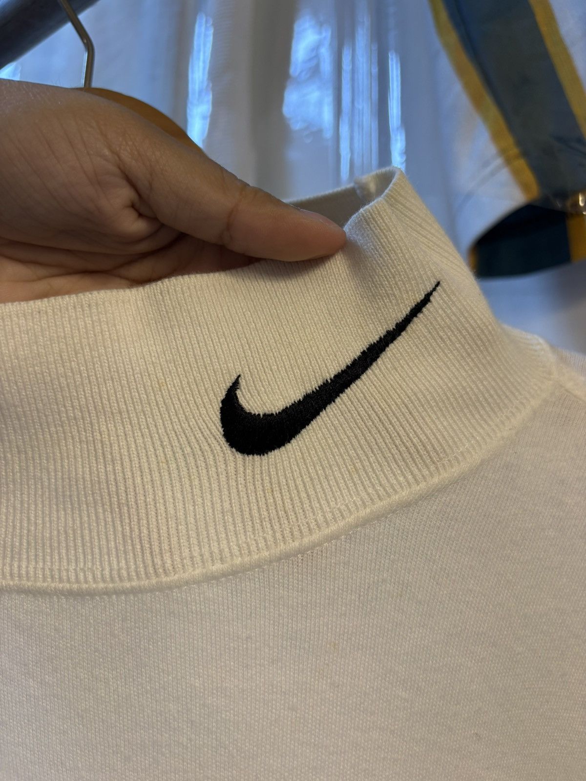 Nike Vintage Nike Swoosh Turtle Neck Long Sleeves Size US L / EU 52-54 / 3 - 18 Thumbnail