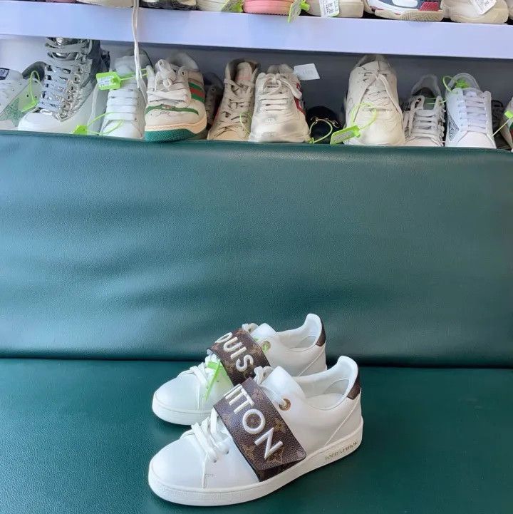 Louis Vuitton Louis Vuitton Frontrow Low-top Fashion Sneakers -2508 Size US 5 / IT 35 - 1 Thumbnail
