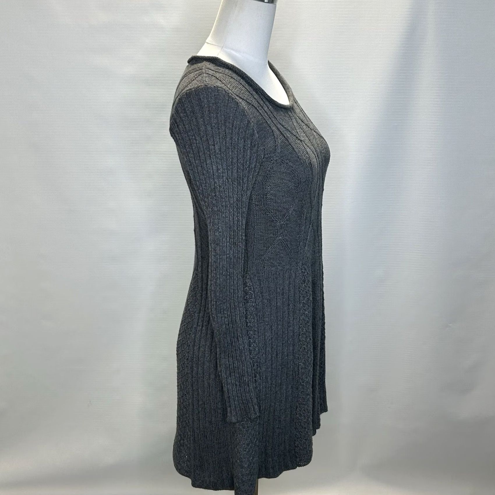 Vintage VINTAGE? No. Peruvian Connection Sweater Dress Womens S Gray Pima Cotton Stretch Knit Bohemian Diamond Argyle Long Sleeve Round Neck Pullover Dress Size S / US 4 / IT 40 - 2 Thumbnail