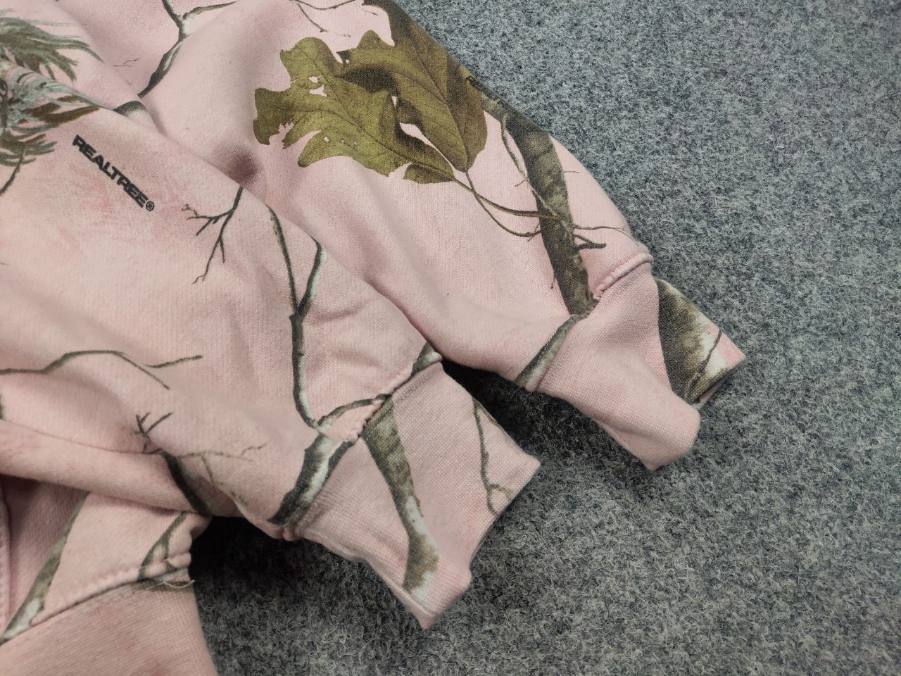Realtree Cabela's Realtree Vintage Pink Oversized Hoodie Y2K Style Size US M / EU 48-50 / 2 - 8 Thumbnail