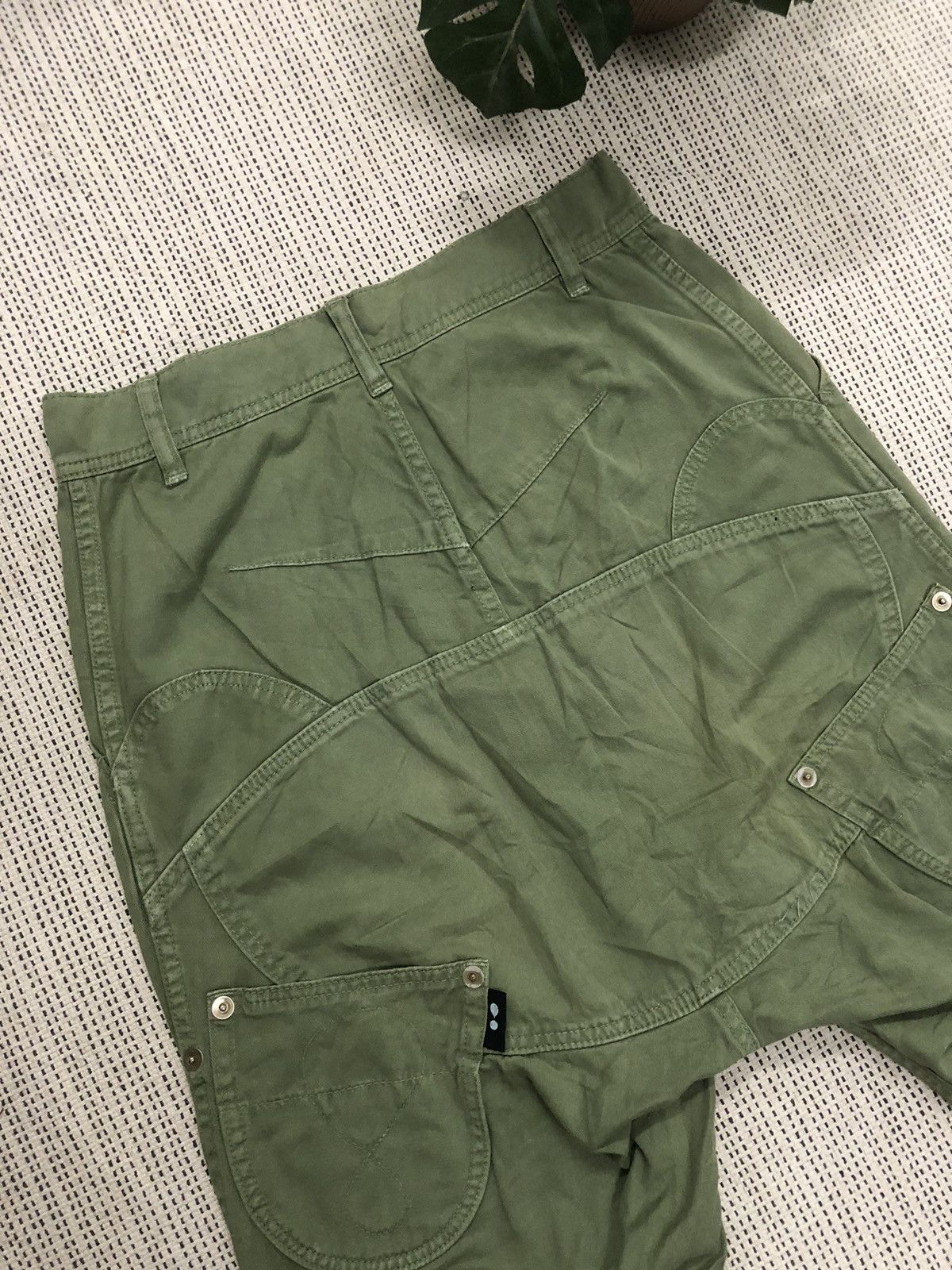 Issey Miyake × Japanese Brand × mercibeaucoup Mercibeaucoup Jevous enprie Harem Baggy Military pant w30 Size US 30 / EU 46 - 7 Thumbnail