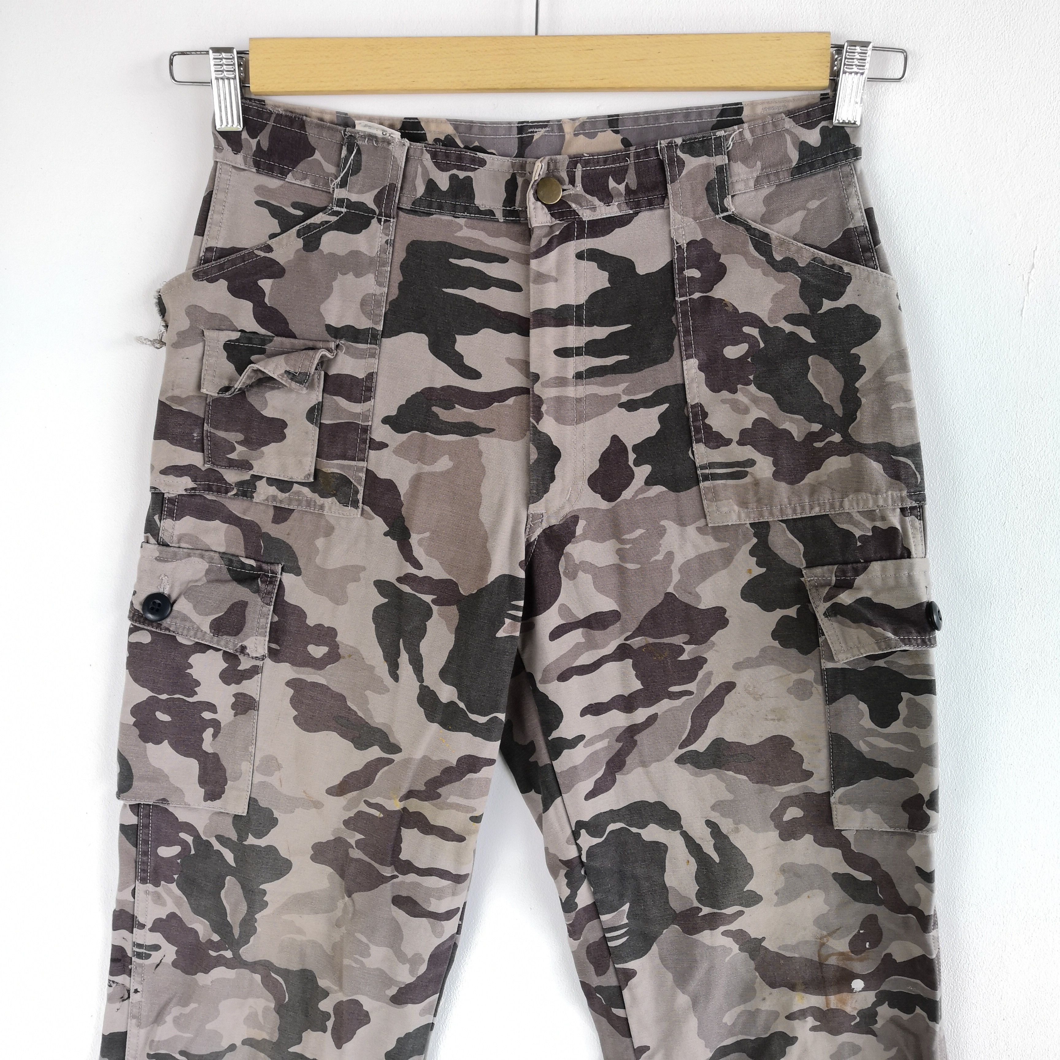 Japanese Brand Japanese Camouflage Cargo Pants Military Utility Pants Size US 30 / EU 46 - 3 Thumbnail