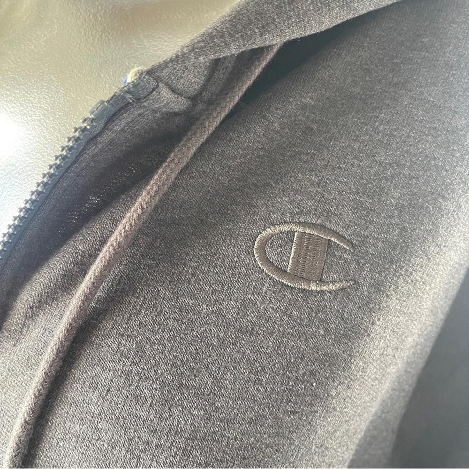 Champion Champion Gray Athletic Hoodie NWT size M Size ONE SIZE - 5 Thumbnail