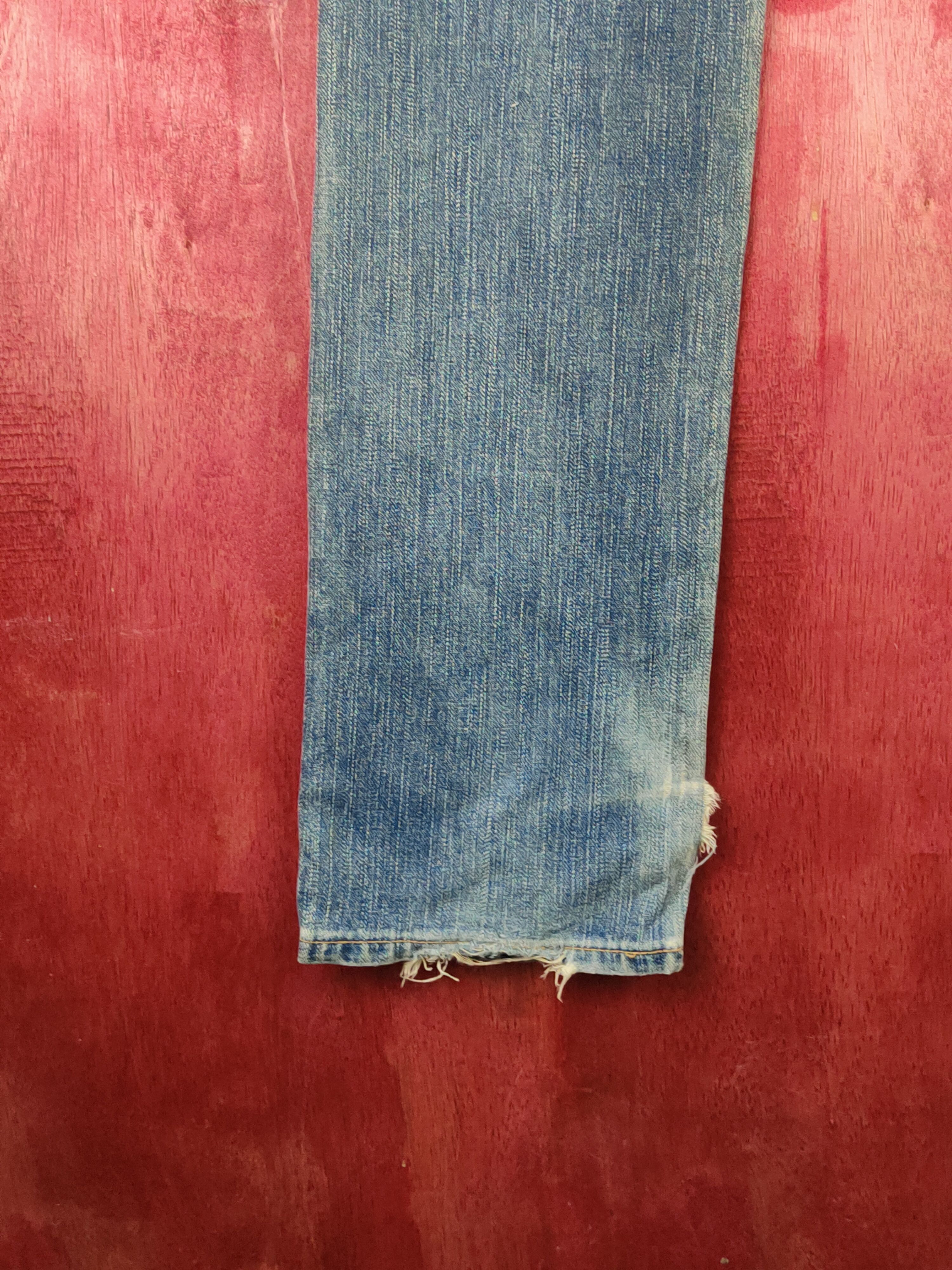 Japanese Brand Wrangler Blue Faded Distressed Ripped Jeans #S1631 Size US 28 / EU 44 - 12 Thumbnail
