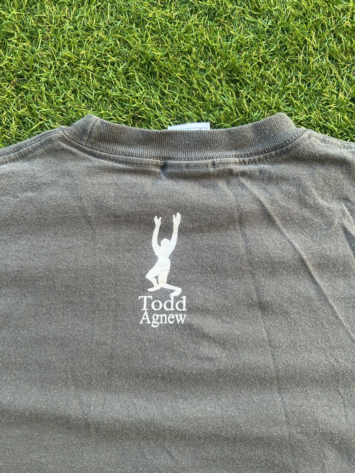 Vintage Vintage Todd Agnew Reflect Something Christian Music T-Shirt Size US M / EU 48-50 / 2 - 5 Thumbnail