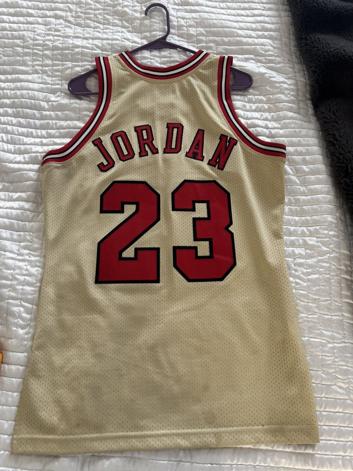 Mitchell & Ness Micheal Jordan Mitchess & News 95-96 Size US M / EU 48-50 / 2 - 3 Thumbnail