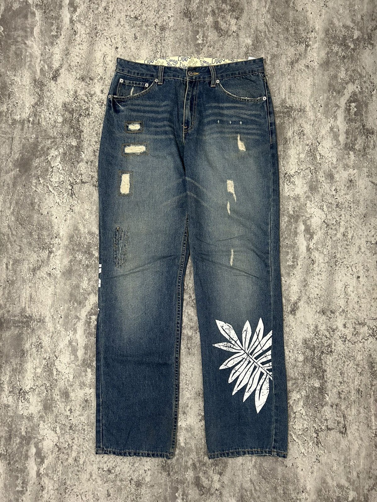 Body Glove × If Six Was Nine × Japanese Brand Japanese Brand Body Glove Distressed leaf Jeans Size US 32 / EU 48 - 1 Thumbnail