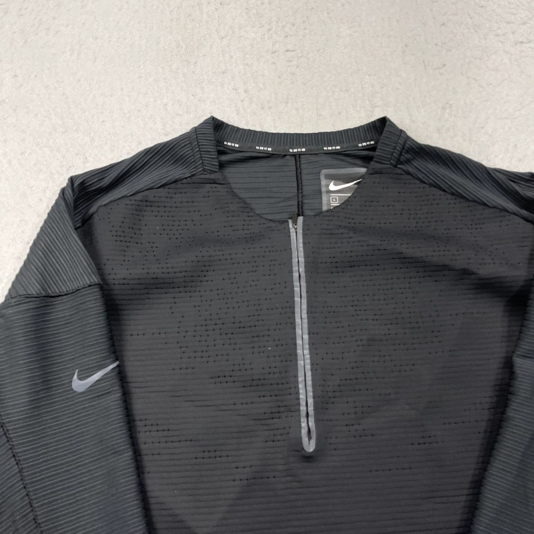 Nike Nike Tech Packet Jacket Mens Large Black Reflective 1/4 Zip Running Sports Nike Tech Fleece Mens Large Black Reflective 1/4 Zip Athletic Jacket Size US L / EU 52-54 / 3 - 2 Thumbnail