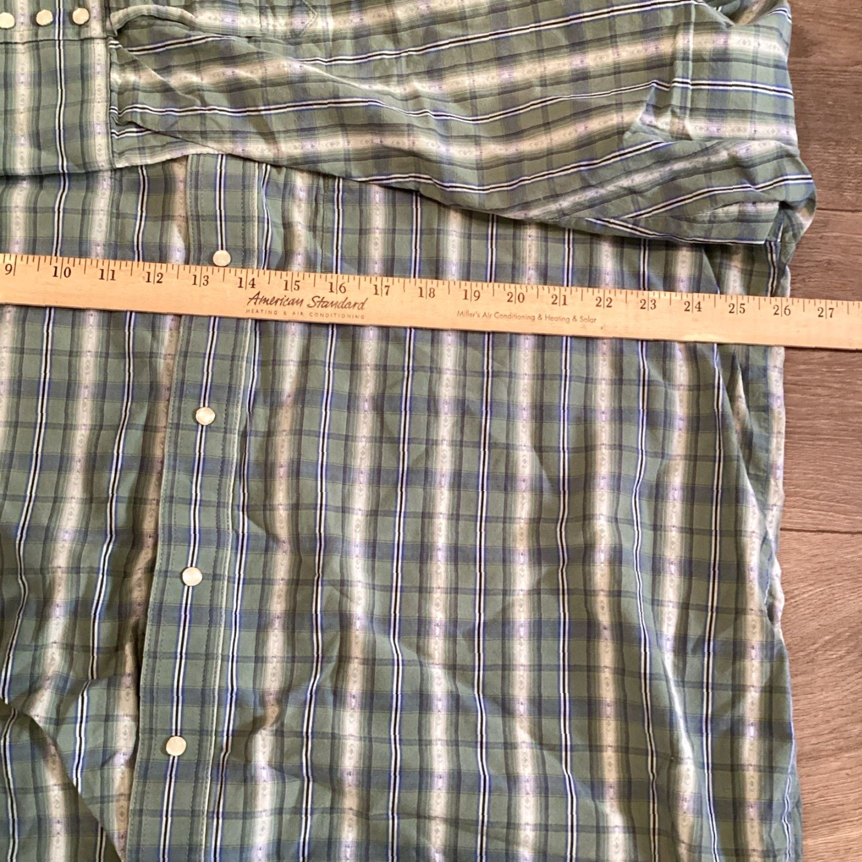 Wrangler VINTAGE Wrangler Western Shirt Men L Green Plaid Pearl Snap Rockabilly 70s 80s Westernwear Size US L / EU 52-54 / 3 - 4 Thumbnail