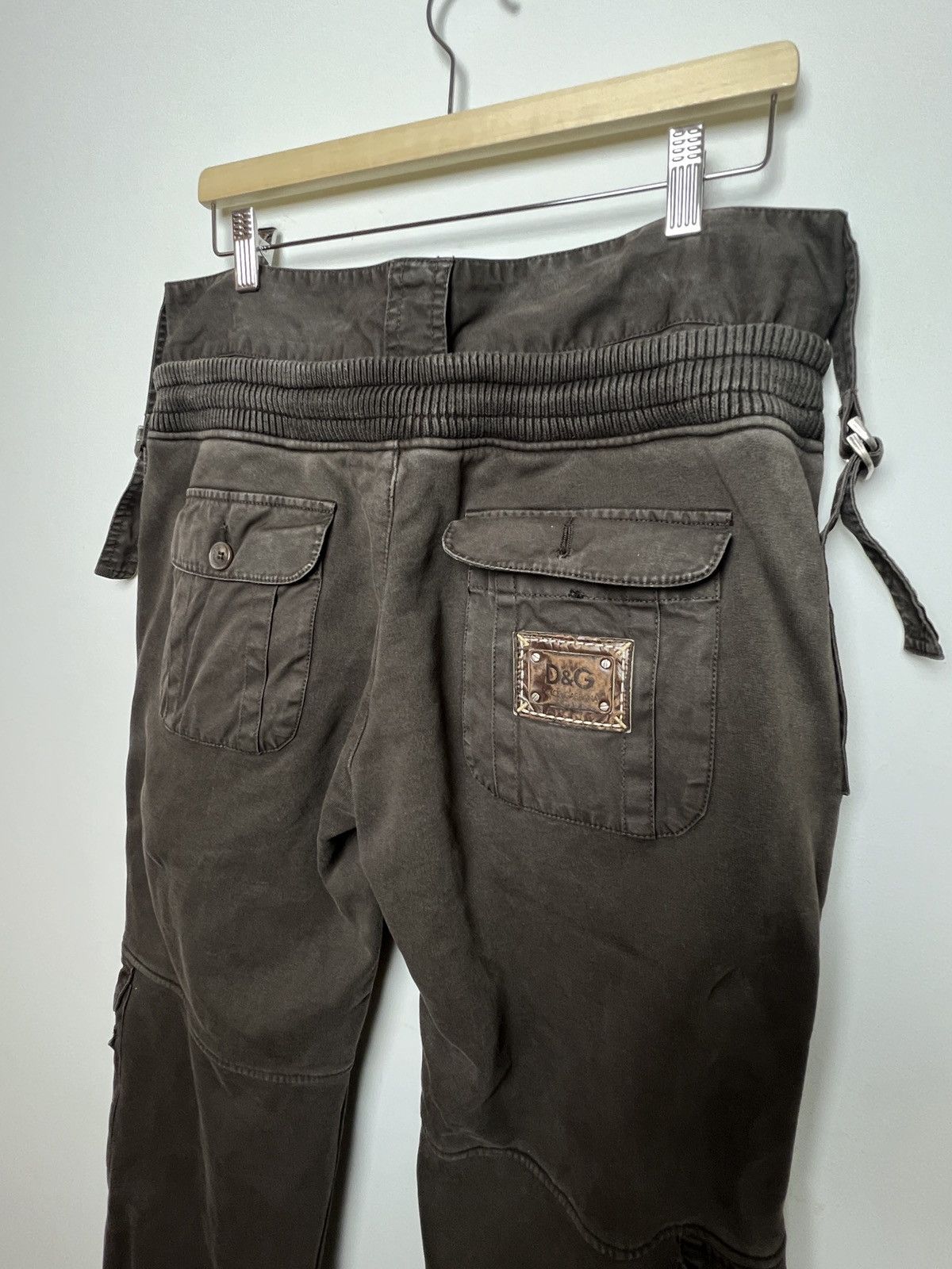 Dolce & Gabbana dolce&gabbana y2k multipocket double waist cargo sweatpants Size US 34 / EU 50 - 13 Thumbnail